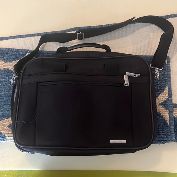 Samsonite Other - Mens Laptop Bag. Extremely Spacious. Used in good condition